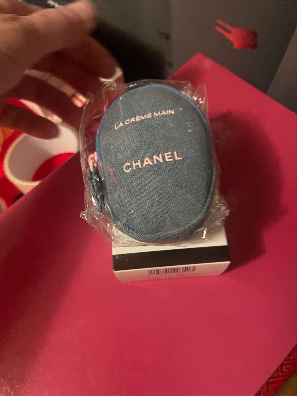 GWP La Crème Main Hand Cream with Denim Pouch in Blue & Pink - Picture 17 of 17